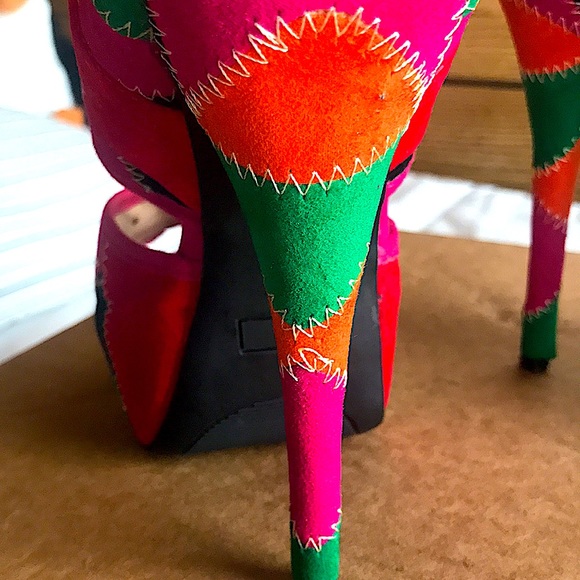 Multicolored Peep Toe Platform Heels. US size 6.5. - Picture 6 of 14